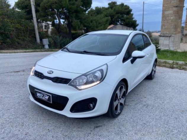 KIA Rio 1.4 CRDi 3p. Cool GUIDABILE DAI NEOPATENTATI rif. 24008546