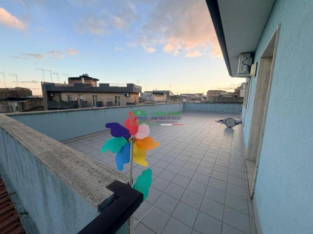 Rif. 9807 - Appartamento con esposizione angolare + terrazza - Foto 2
