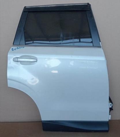 PORTA POST. DX BIANCA PERLATA C/A. El. e S 999-U1305478 Carrozzeria  Lamierati esterni  Porte  Porta post. dx. SUBARU - FORESTER - 01-02-2013 -