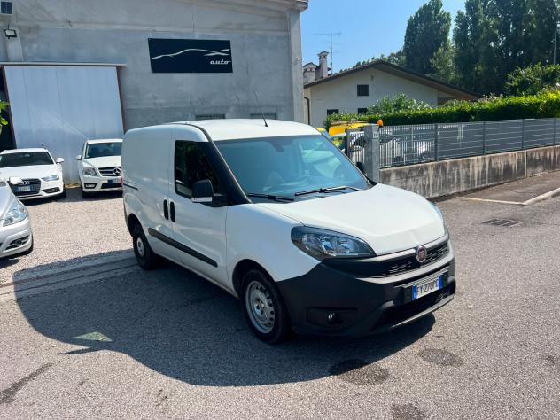 Fiat Dobl1.6 MJT 105CV Pianale Cabinato Maxi 3 posti - Foto 2
