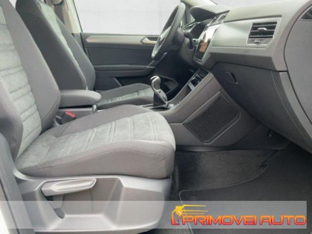 VOLKSWAGEN Touran 2.0 TDI 122 CV Comfortline BlueMotion Technology rif. 20142465 - Foto 5