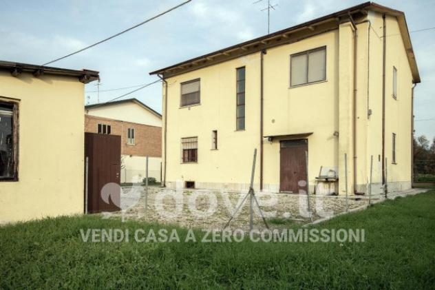 Casa indipendente di 270 m² con più di 5 locali e box auto in vendita a Ferrara - Foto 2
