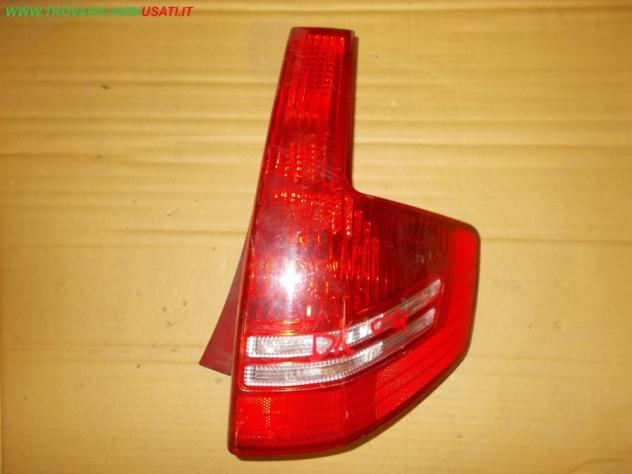 FANALE POST.D.(parte inf.) CITROEN C4 (B5) 5 porte / Coupe' Parti elettriche Fanaleria Fanali Fanale post. sx. CITROEN - C4 5 porte / Coupe - 01-0