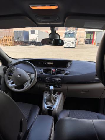 Renault Scenic Scic 2.0 dCi 150CV luce - Foto 9