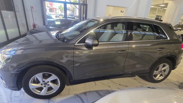 Audi Q3 35 TDI S tronic Business Advanced - Foto 4