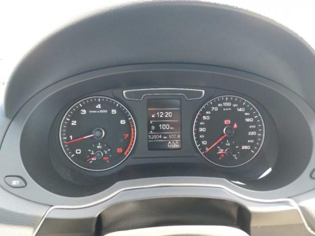 AUDI Q3 1.4 TFSI 125 CV Business rif. 23830942 - Foto 6