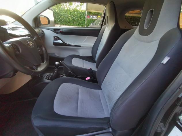 Toyota iQ 1.0 Active - Foto 9