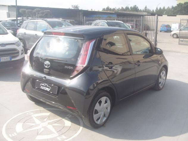 Toyota Aygo 1.0 VVT-i 69 CV 5 porte x-cool - Foto 5