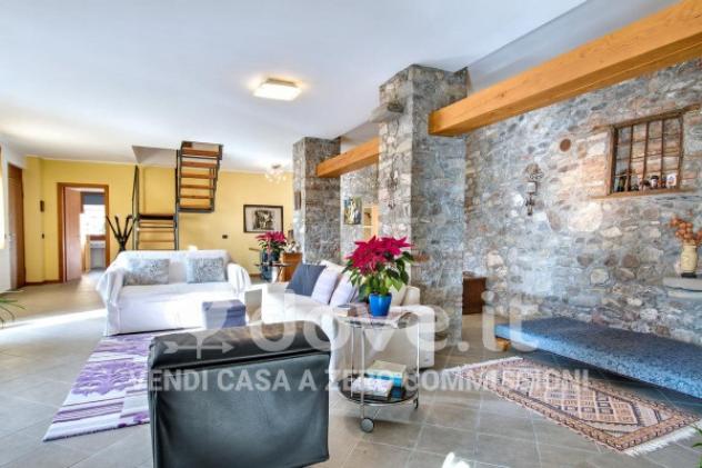 Villa di 234 m² con 5 locali e box auto doppio in vendita a Luzzana - Foto 9