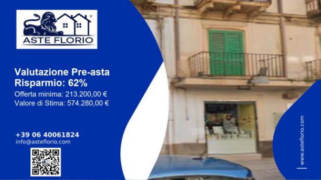 Immobile in asta di 521 m² con più di 5 locali in vendita a Messina