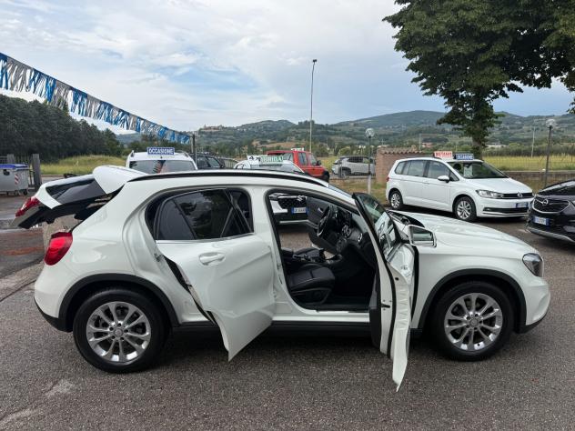 " DA VETRINA " Mercedes-benz GLA 180 d Business - Foto 6