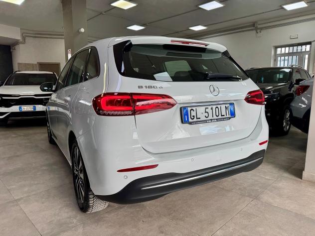 Mercedes B 180 d Automatic Sport Plus 10/2022 - Foto 5