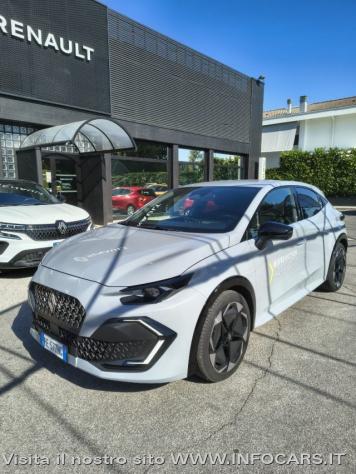 RENAULT Clio techno ECO-G 120CV Promo rif. 24152721 - Foto 9