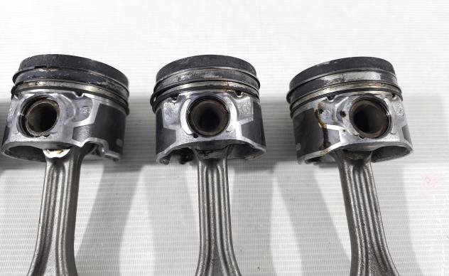 PISTONI MOTORE PEUGEOT 3008 Serie 9818178480 YH01 Diesel 1500 (1623) - Foto 4