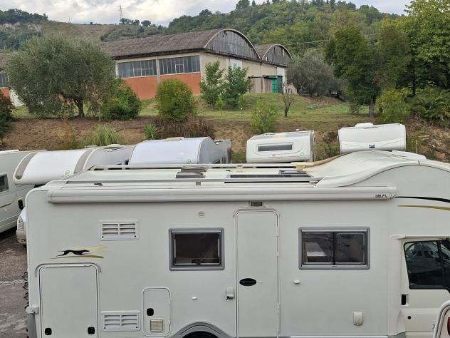CAMPER ELNAGH FORD MANSARDATO 7 POSTI DOPPIA DINETTE LETTI CASTELLO FOTOVOLTAICO GEMELLATO POSTERIORE CLIMATIZZATORE CAMPEGGIO USATI GENERALI 1822 - Foto 5