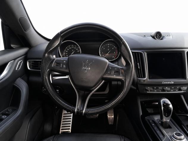 Maserati Levante V6 Diesel 275 CV AWD - Foto 7