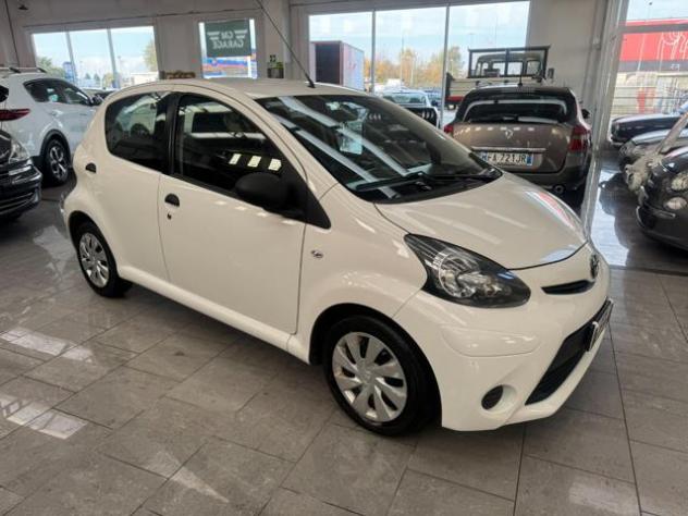 TOYOTA Aygo 1.0 12V VVT-i 5 porte Active Connect rif. 24096888 - Foto 3