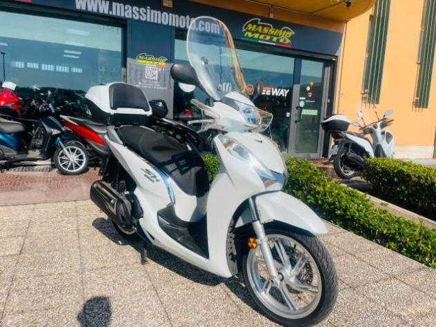 HONDA SH 300 i TUTTO INCLUSO ANCHE PASSAGGIO! MINI RATE rif. 23958904 - Foto 9