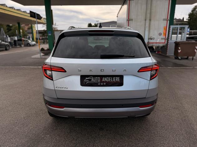 Skoda Karoq 2.0 TDI EVO SCR 115 CV DSG Executive - Foto 6
