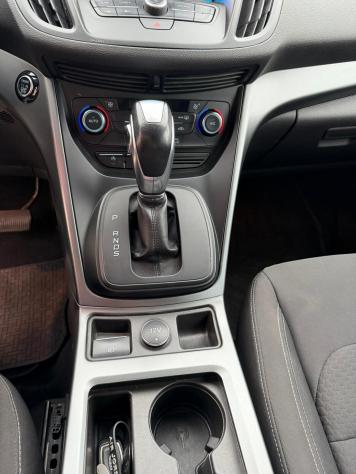 Ford Kuga 2.0 TDCI 120 CV S&S 2WD Powershift ST-Line - Foto 10