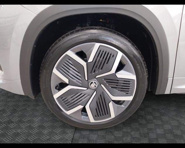 Škoda Kodiaq Sportline Be More 7 posti 2,0 TDI 142 kW (193 CV) 7 marce - DSG 4x4 - Foto 9