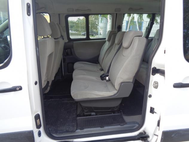 Fiat Scudo 2.0 MJT 6m 9 posti da vetrina - Foto 10