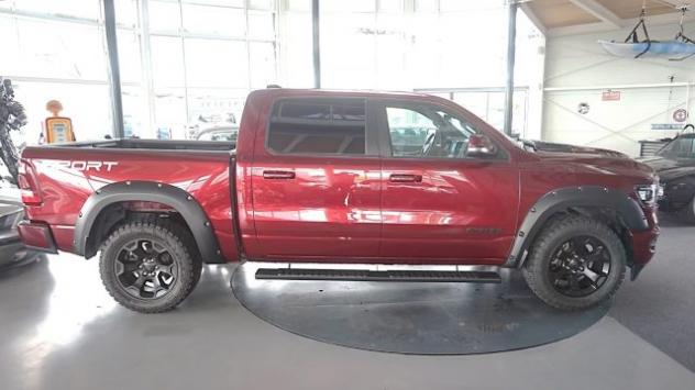 DODGE RAM 1500 HEMI 5.7 V8 4x4 Laramie Crew Cab 20" rif. 22867242 - Foto 4
