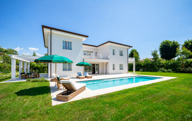 Villa in affitto a Forte dei Marmi 500 mq Rif: 1275354
