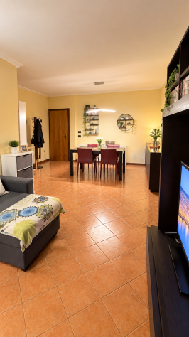 FONTE LAURENTINA QUADRILOCALE CON DOPPI SERVIZI - Foto 3