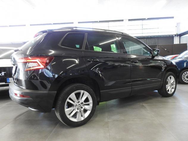 SKODA - Karoq - 1.6 TDI SCR DSG SportLine Autom 7M - Foto 4