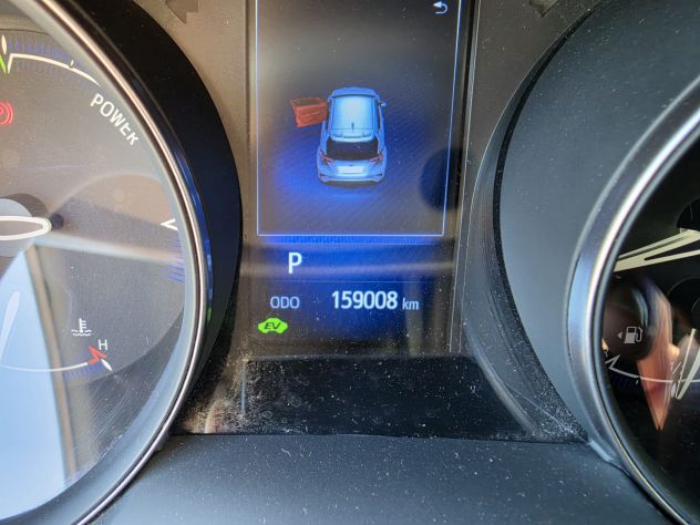 TOYOTA C-HR HYBRID 1.8 - Foto 9