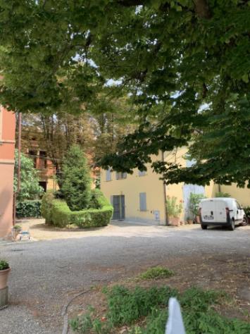 Villa di 400 m² con più di 5 locali e posto auto in vendita a Campagnola Emilia
