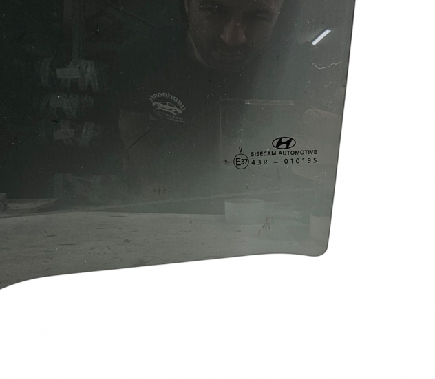 VETRO SCENDENTE POSTERIORE SINISTRO HYUNDAI Bayon Serie 83410-Q0020 (21) - Foto 2