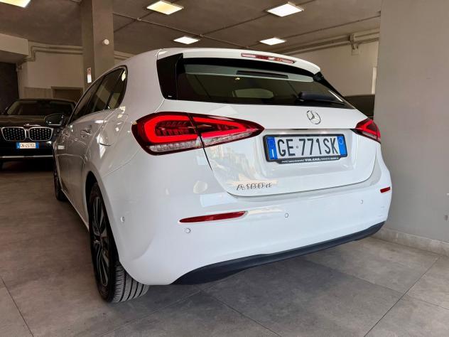 Mercedes A 180d 2.0 Automatic Sport Plus 2021 - Foto 4