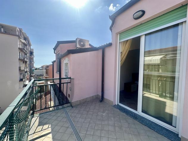 Loano Via Giordano, Bilocale di recente costruzione con terrazzo e scorcio di vista mare - Foto 6
