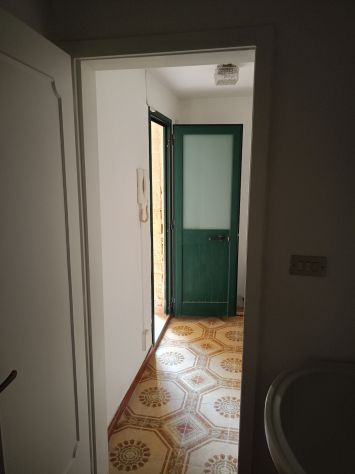Locale in zona centrale - Foto 10