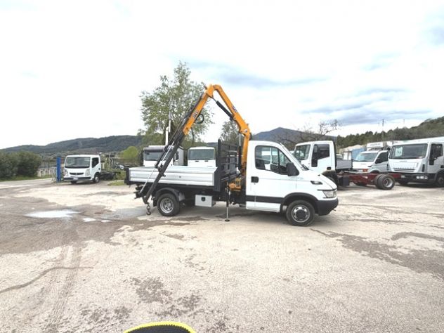 camion iveco daily 35c15 ribaltabile e gru - Foto 10