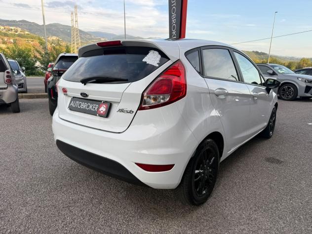 Ford Fiesta Fiesta 1.5 tdci Black&White 75cv E6 - Foto 3