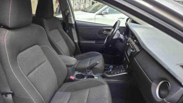TOYOTA Auris Touring Sports 1.8 Hybrid Lounge rif. 23379011 - Foto 10