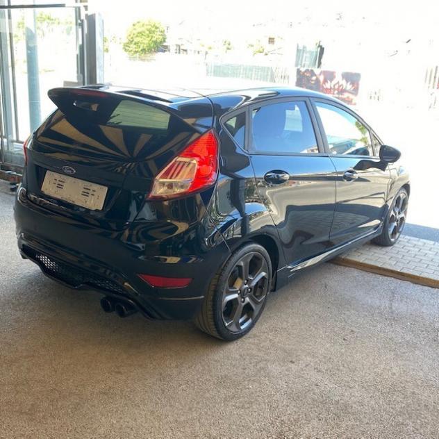 Ford Fiesta 1.5 TDCi 95CV 5 porte ST-Line - Foto 4