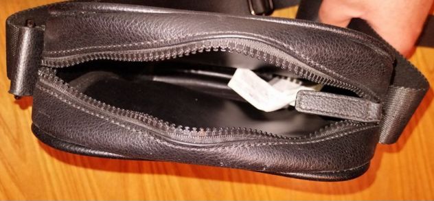 Marsupio nero con due tasche. - Foto 2