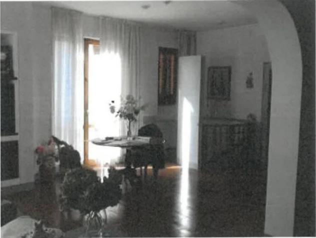 Immobile in asta di 248 m² con più di 5 locali e box auto in vendita a Asciano - Foto 5