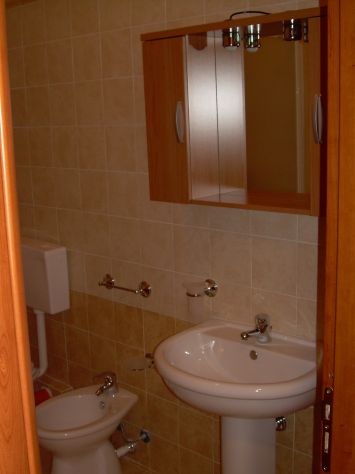 Offro due camere in affitto a studenti. - Foto 2