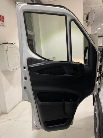 IVECO Daily 35-120 - Foto 9