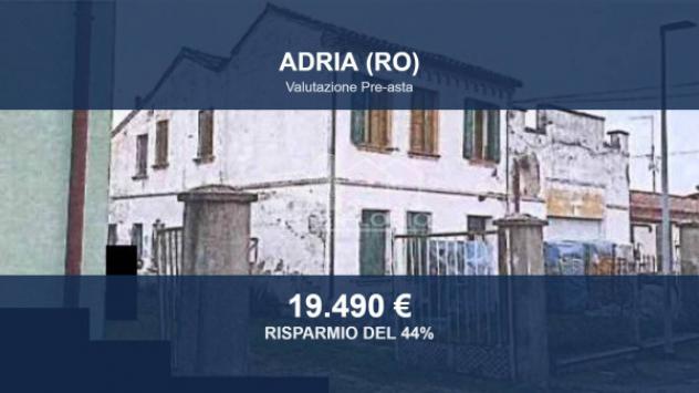 Immobile in asta di 232 m² con più di 5 locali in vendita a Adria