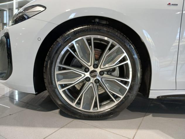 Audi A5 A5 Avant TDI 150 kW mHEV+ S tronic S Line edition - Foto 9