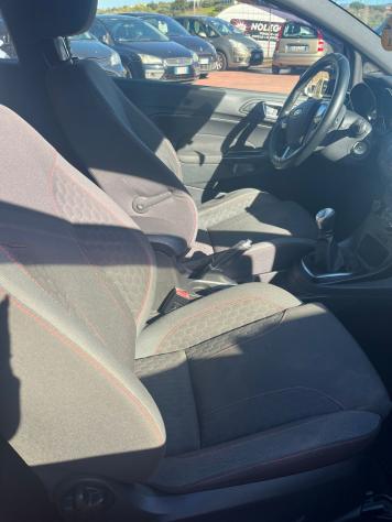 Ford Fiesta 1.5 TDCi 95CV 3 porte ST-Line - Foto 10