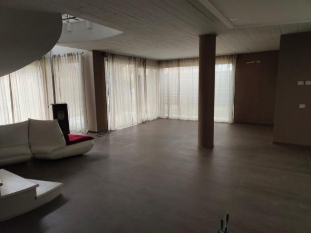 Villa di 300 m² con 4 locali e box auto doppio in vendita a Fabbrico - Foto 12