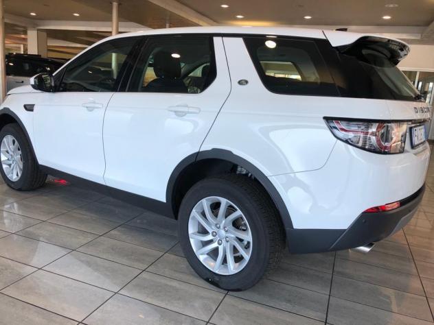 LAND ROVER Discovery Sport Discovery Sport 2.0 TD4 150 CV SE