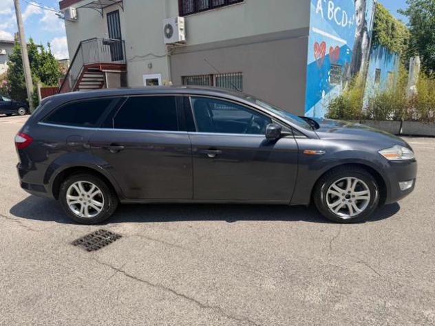 FORD Mondeo 2.0 TDCi 140 CV 6tronic Station Wagon Titanium DPF rif. 23764893 - Foto 6